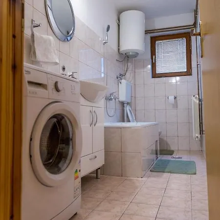 Matovic 아파트 페일